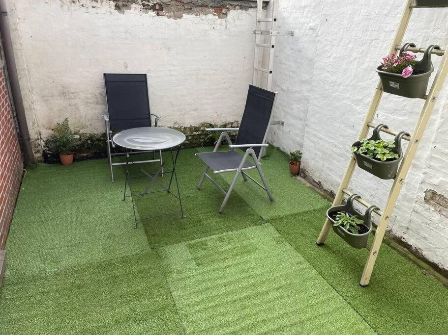 Appartement For 2 With Garden In Centre